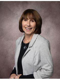 Barbara Lukens of CENTURY 21 MOVES photo