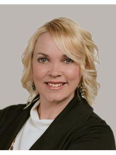 Denise Thelen of CENTURY 21 Realty Team photo