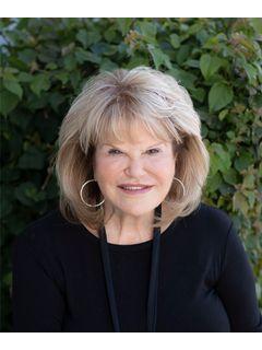 Jean Milligan of CENTURY 21 Lois Lauer Realty photo