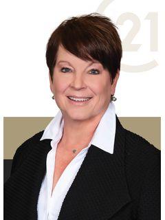 Sharon Leger of CENTURY 21 Bessette Flavin photo