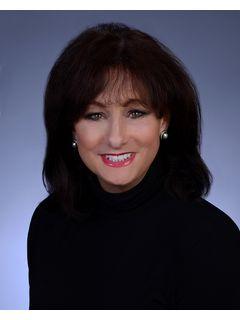 Diane Neustadter of CENTURY 21 Alliance photo