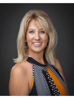 Michelle Young of CENTURY 21 First Choice Realty photo