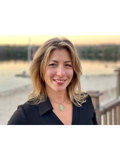 Layla Boyles of CENTURY 21 Realty Center photo