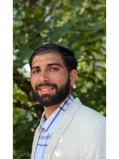 Anthony Pineda of CENTURY 21 Turner Brokers photo