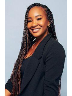 Comeatrieze Ester of CENTURY 21 Parker & Scroggins Realty photo