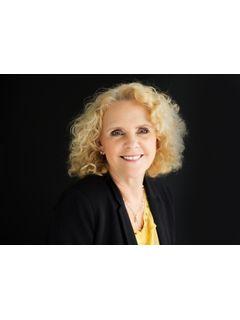 Ellen Harris of CENTURY 21 American Way Realty photo