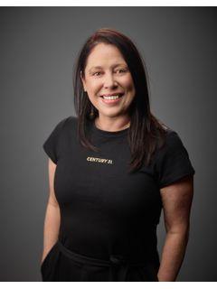 JJ Devore of CENTURY 21 Quest photo