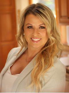 Melissa Clark of CENTURY 21 Lund, Realtors photo