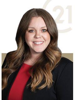 Cassie Brydels of CENTURY 21 Bessette Flavin photo