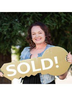 Michelle Jackson of CENTURY 21 Select Real Estate, Inc. photo