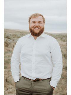 Colton Vining of CENTURY 21 Kelly Davis photo