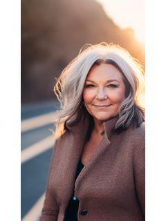 Kris Remiker of CENTURY 21 Aspire Group photo