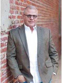 Rick Gonzalez of CENTURY 21 Premier Real Estate photo