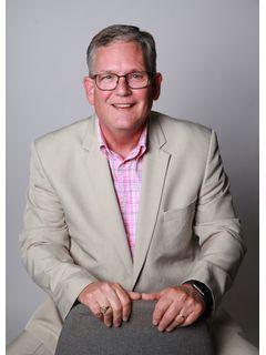 Royce Bennett of CENTURY 21 Champion Real Estate photo