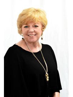 Christie Cain of CENTURY 21 Advantage Realty photo