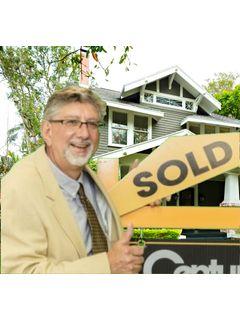 Michael Campanella of CENTURY 21 North East photo