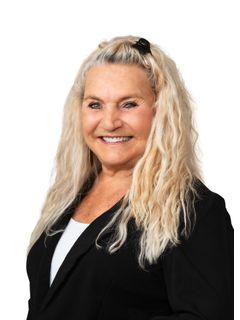 Marcia Studley of CENTURY 21 Avenues Real Estate Partners photo