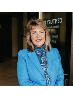 Eileen Van Kooten - Schmitt of CENTURY 21 Signature Real Estate photo