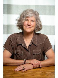 Rose Stevens of CENTURY 21 High Desert photo