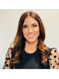 Holly Teague of CENTURY 21 American Realty photo