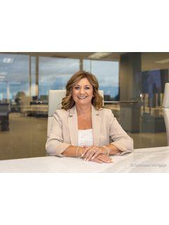 Angela Whitmire of CENTURY 21 Realty 1 Professionals photo