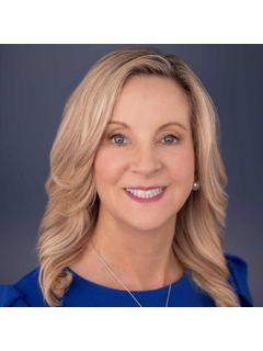 Sarah Henjum of CENTURY 21 Select Real Estate, Inc. photo