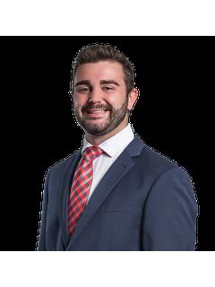 Logun Lundquist of CENTURY 21 Northwest Realty photo