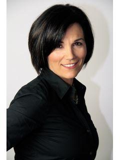 Paula George of CENTURY 21 Pinnacle photo