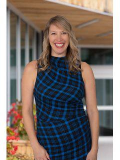 Lena Davidson of CENTURY 21 Northstar photo