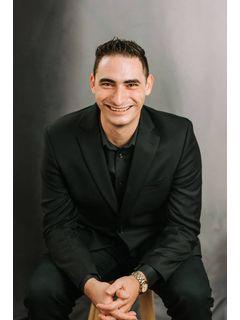 Yandy Estrada of CENTURY 21 Rosa Leon photo