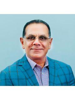 George John of CENTURY 21 ROYAL photo