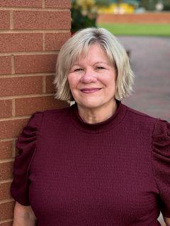 Debbie Hollon of CENTURY 21 Excellence Realty photo