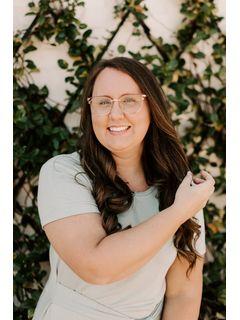 Kasie Pier of CENTURY 21 Crowe Realty photo