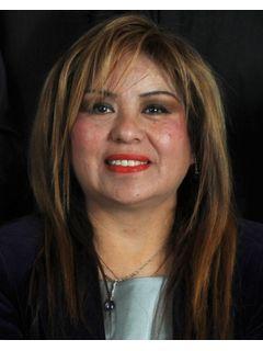 Leticia Wiemann of CENTURY 21 Gold photo