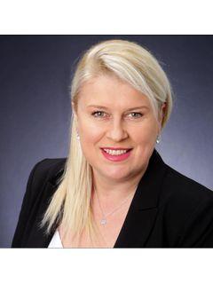 Diana Varva of CENTURY 21 Circle photo