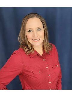 Kristi Tausch of CENTURY 21 Lund, Realtors photo