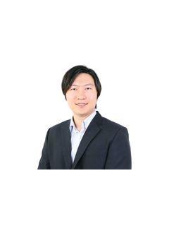 Yuxiong Wang of CENTURY 21 Judge Fite Company photo