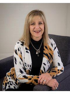 Tamyra Thornton of CENTURY 21 Classic Realty photo