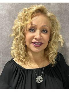 Robin Safrit of CENTURY 21 Towne & Country photo