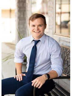 Tyson Roedl of CENTURY 21 Advantage Real Estate, Inc. photo