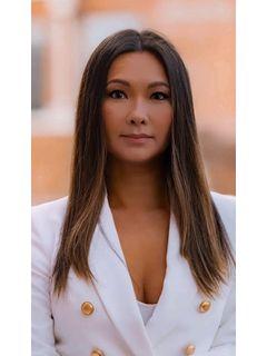 Tram Pham of CENTURY 21 Triangle Group photo