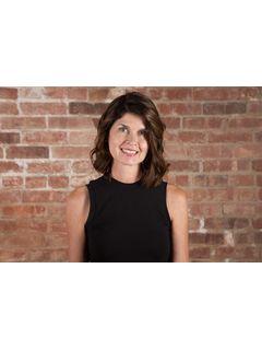 Crystal Babcock of CENTURY 21 Jackson Real Estate photo