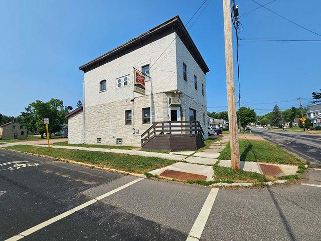 Property Image for 600-600A W Blodgett St