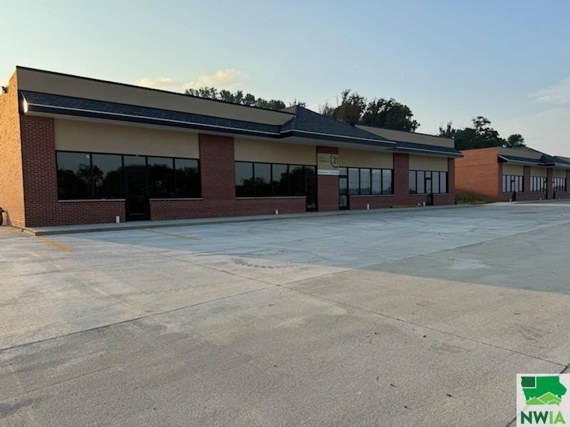 Property Image for 2811-25 Floyd Blvd