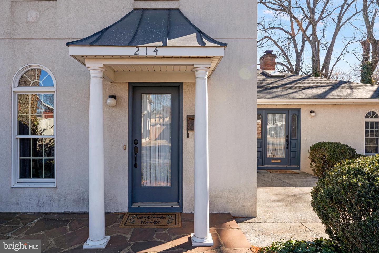 Property Image for 214 S Royal Avenue