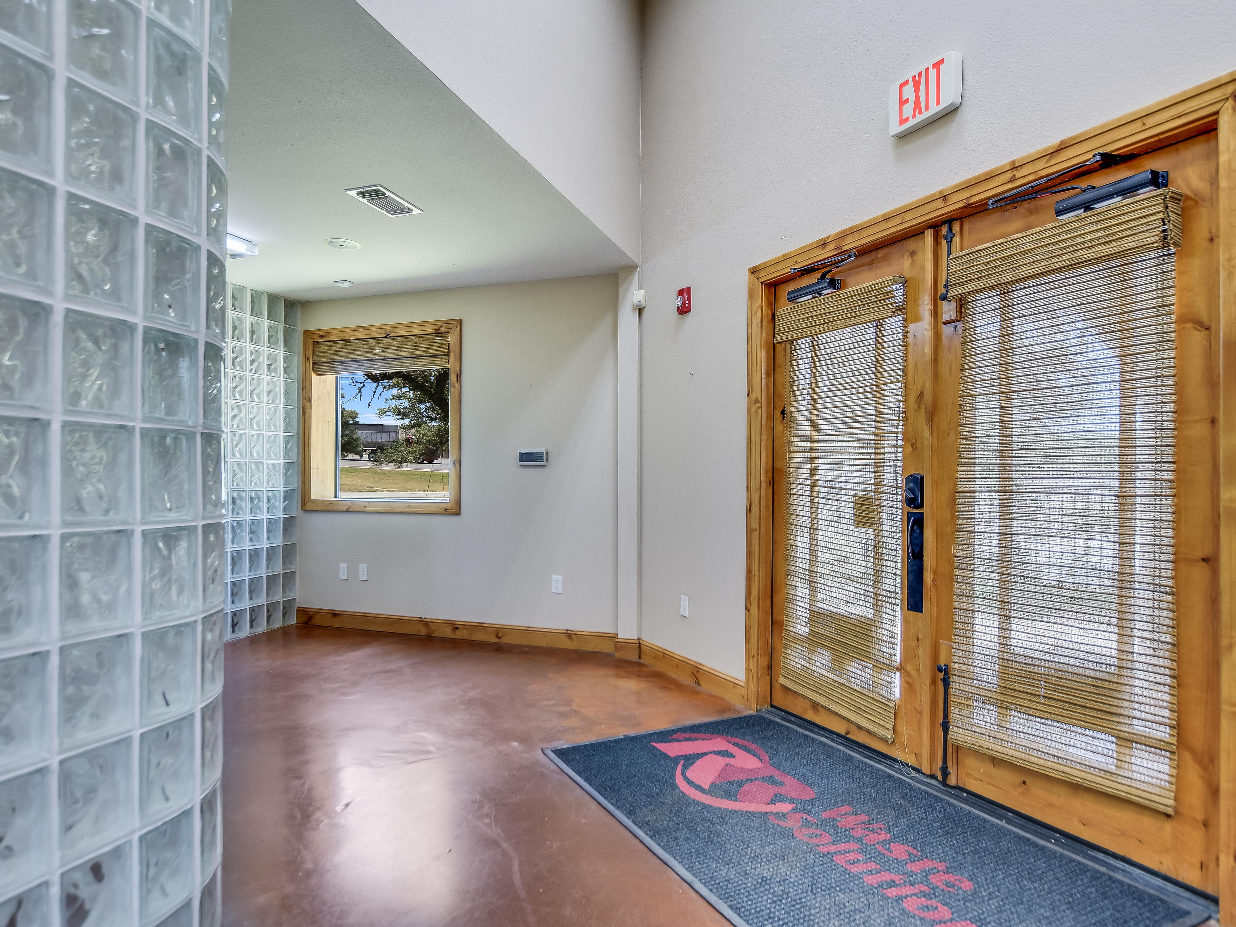 Property Image for 4004 E Hwy 290