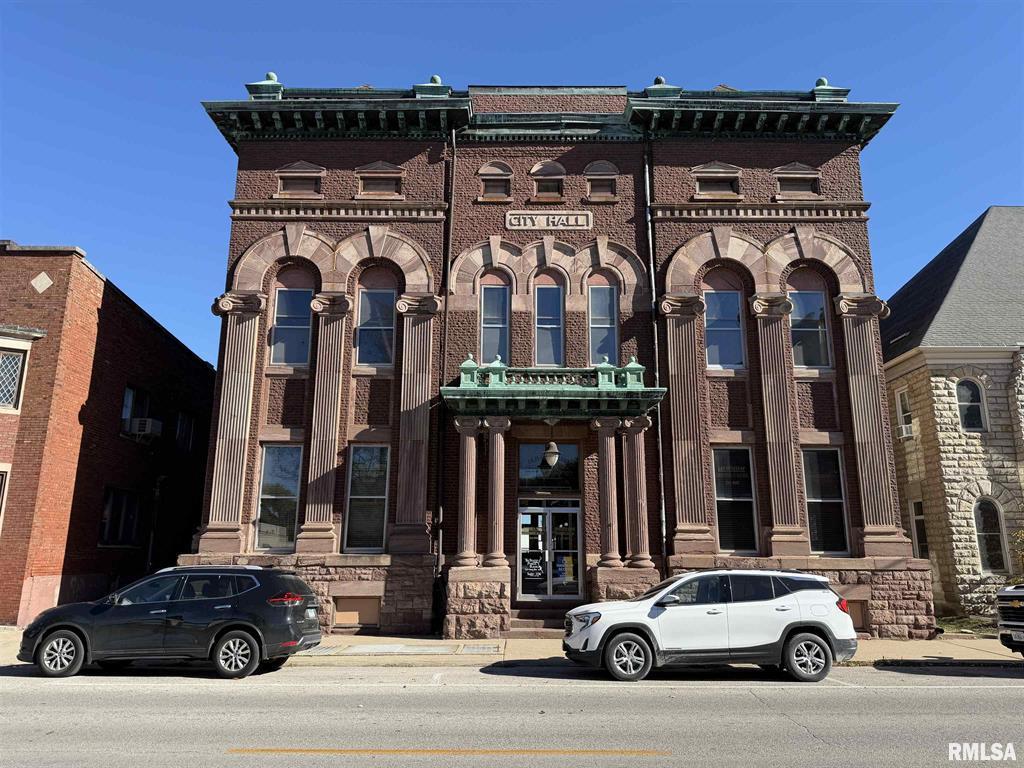 Property Image for 161 S Cherry Street