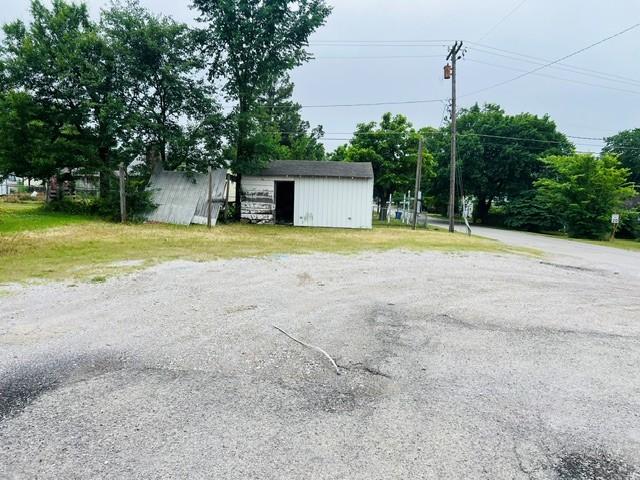 Property Image for SE Corner Jones/HWY 33