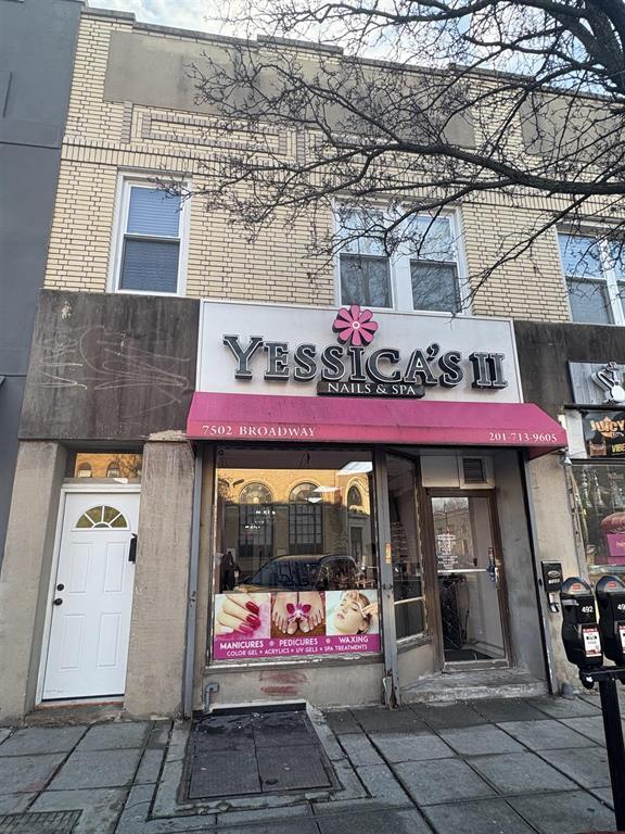 Property Image for 7502 Broadway