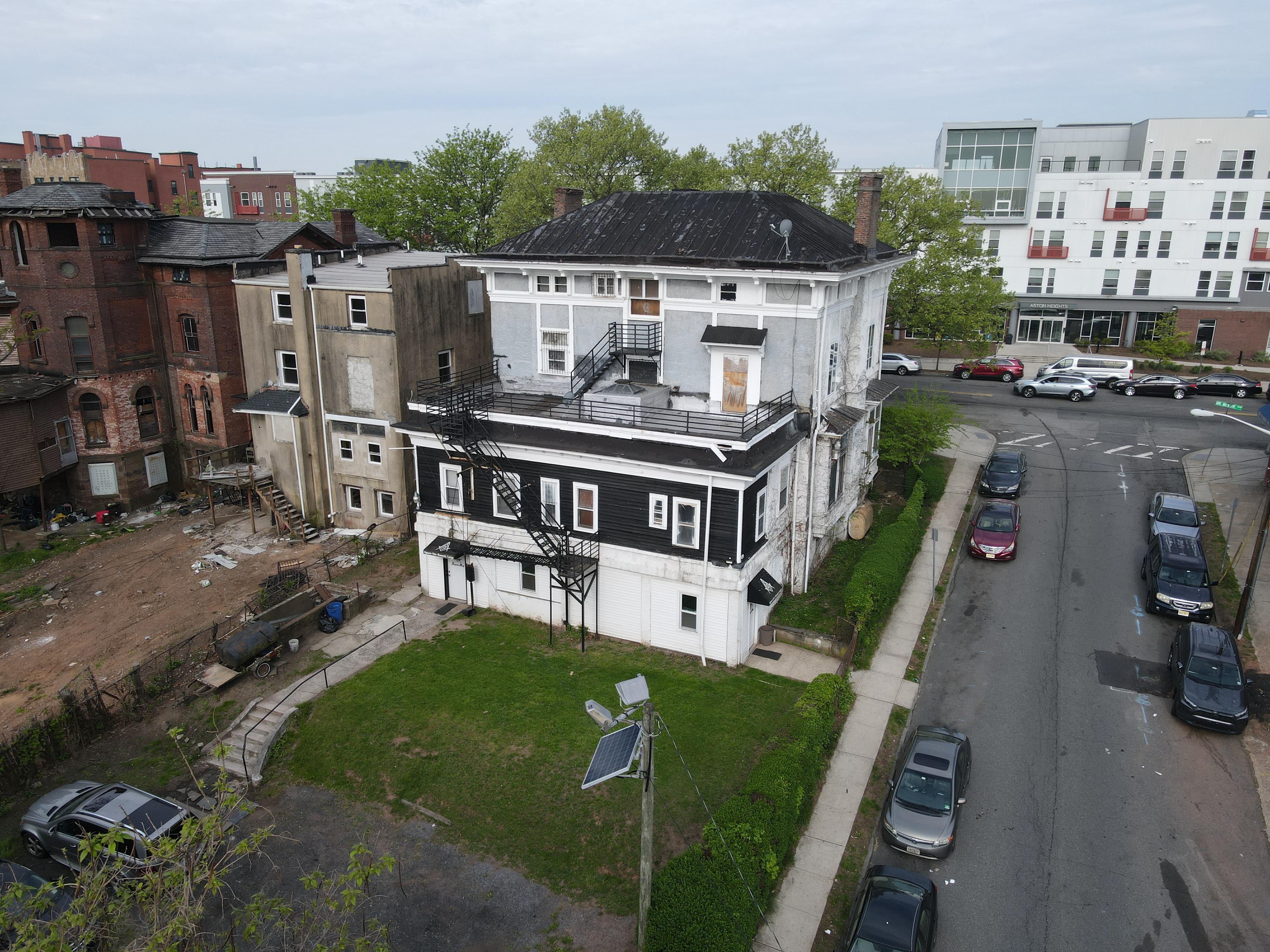 692-694 Dr. Martin Luther King JR. Blvd., Newark, NJ 07102 - MLS